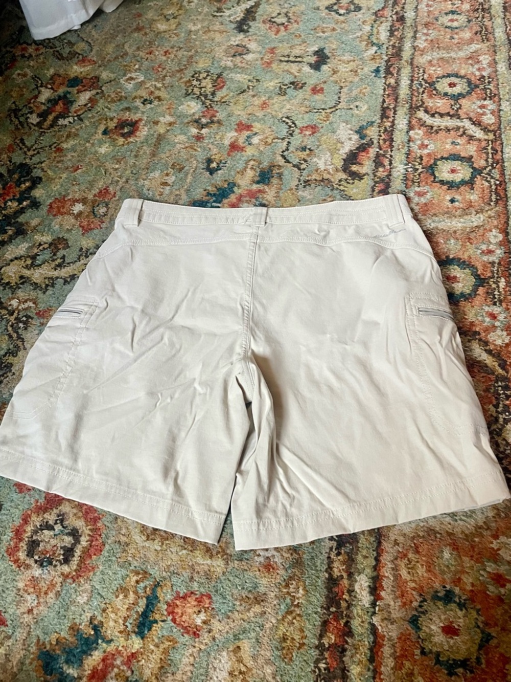 Eddie Bauer Women's Light Beige Athletic Cargo Shorts - Picture 4 of 5